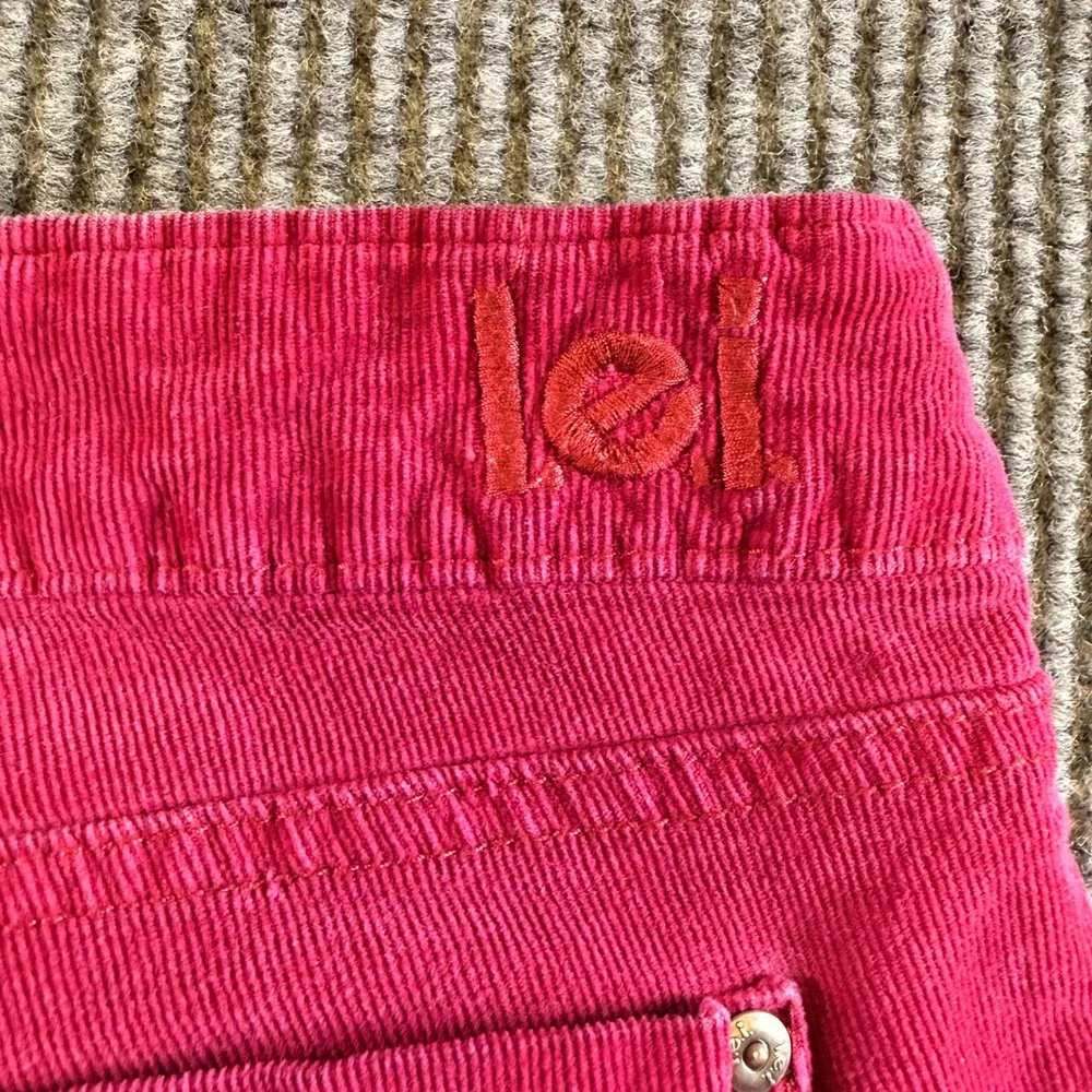 l.e.i. Ashley Lowrise Skinny Corduroy Pants Magenta Pink Womens Size 11 Regular